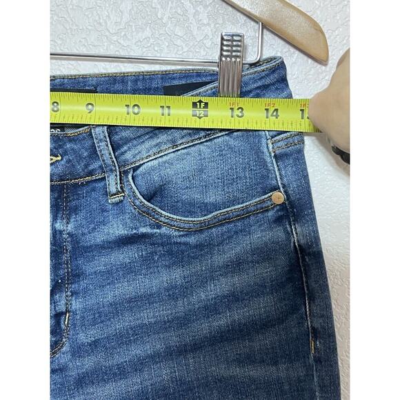 Judy Blue Jeans Women Sz 7 / 28 Boyfriend Fit Cut Off Bottoms JB88541 High Waist - Picture 7 of 13